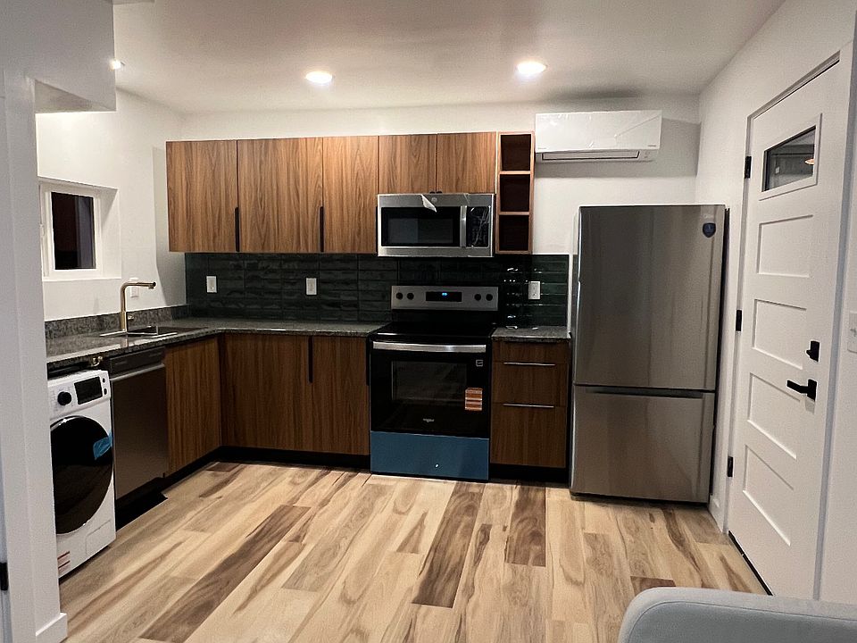 1st image of 286 Monmouth Ave S