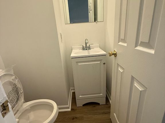 2nd image of 321 Willowbrooke Dr