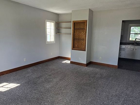 2nd image of 432 James St