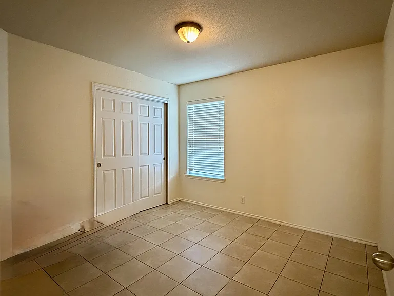 419 Dolly Dr — Photo 14