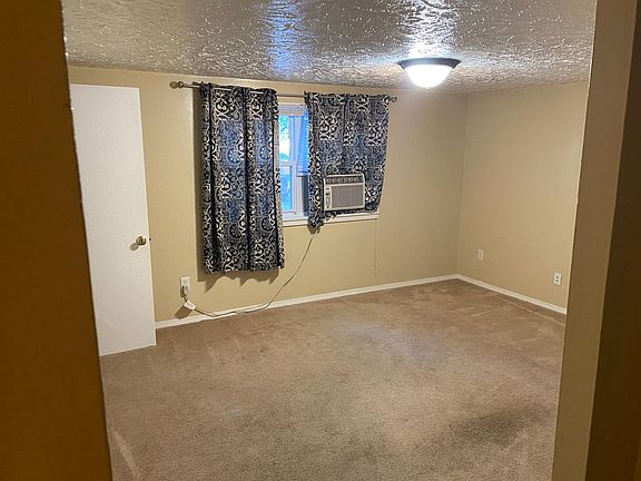 2nd image of 611 N McLean St #2