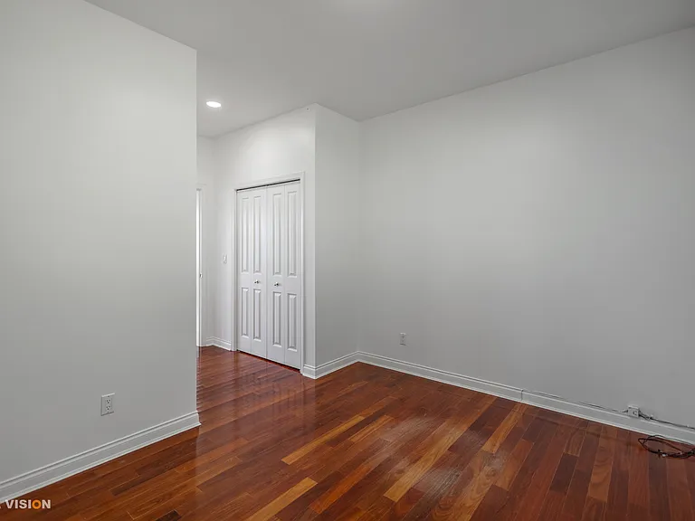 3175 Mathers Ave — Photo 8