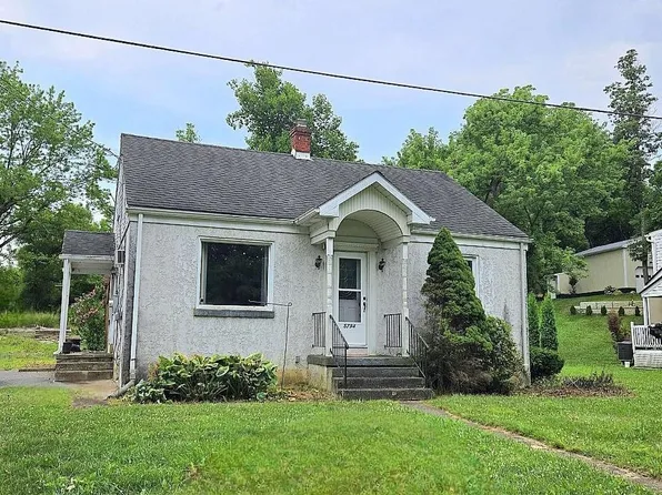 5794 Acorn Dr, Emmaus, PA 18049