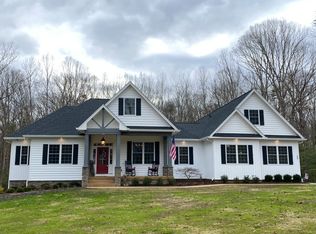 20 Yasmine Ct, Fredericksburg, VA 22406