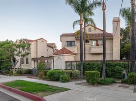 2930 Montrose Ave, Glendale, CA