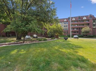 2880 Grand Ave APT 211, Des Moines, IA 50312