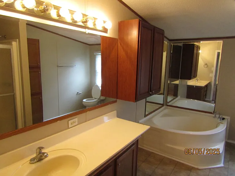 4883 Riverside Dr #A — Photo 22