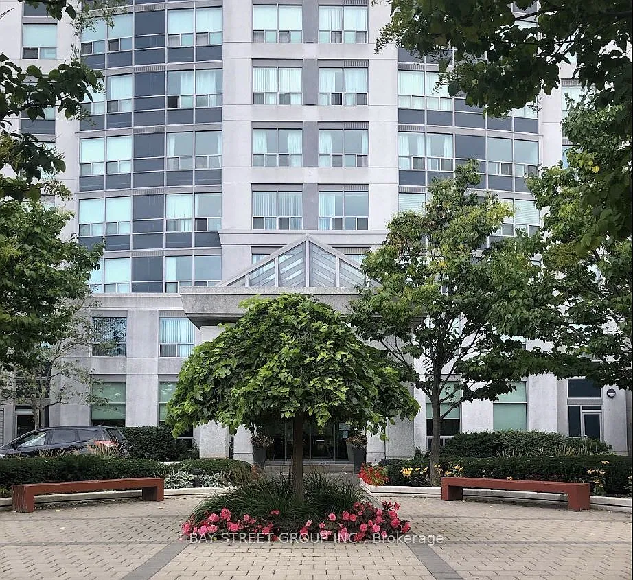2 bed, $2,980 — Photo 1