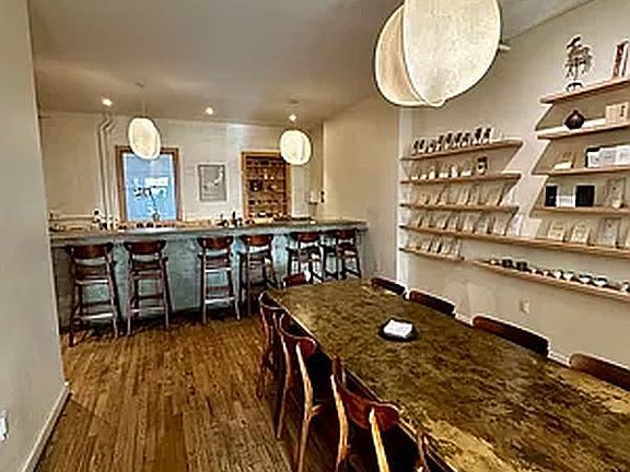 3rd image of 70 Greenpoint Ave