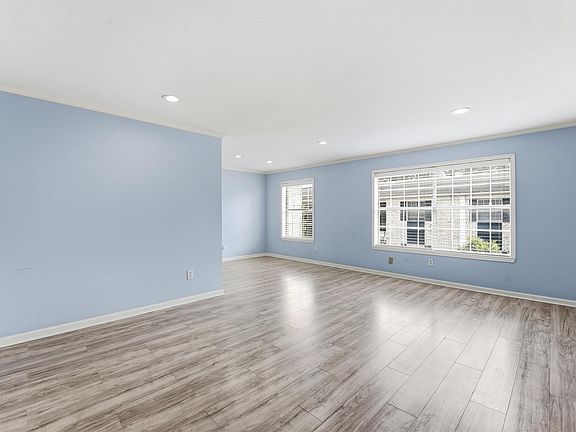 4th image of 7900 Westheimer Rd APT 146