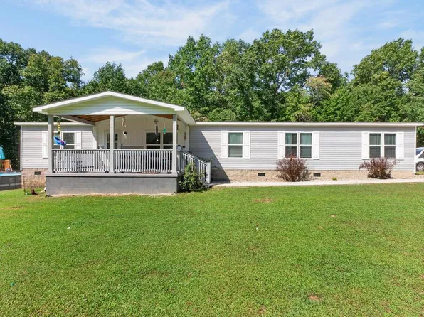 395 Amber Woods Ct, Jamestown, TN 38556