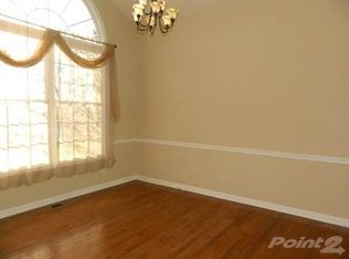 1016 Running Brook Dr, Lawrenceburg, KY 40342