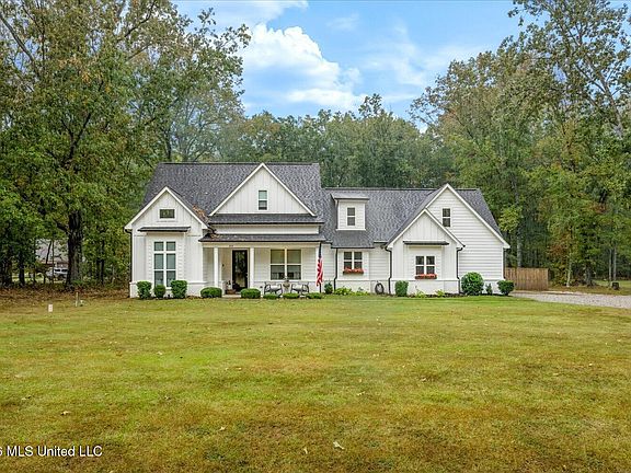 2nd image of 215 Dry Field Rd