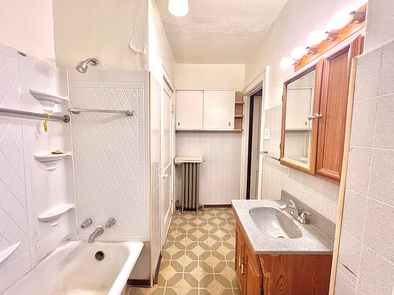 5362 N Kingshighway Blvd #A — Photo 11