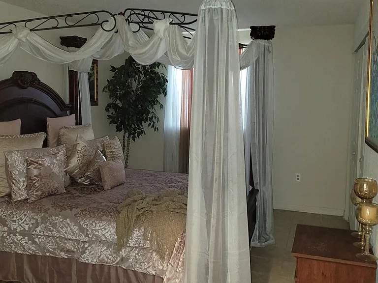 4191 Versailles Dr #4191 — Photo 2