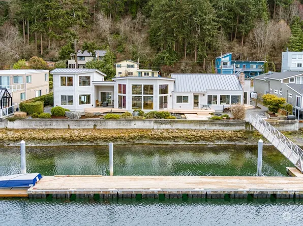 3664 Shorewood Avenue, Greenbank, WA 98253