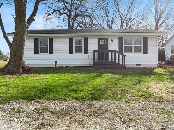 413 N 8th St, Bowling Green, MO 63334