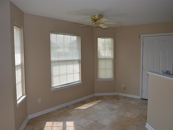 5th image of 705 Curley Ln