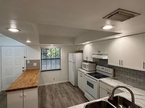 5th image of 3000 Florida Blvd APT 203-D
