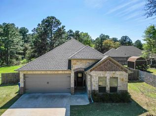 17583 Regal Row, Flint, TX 75762