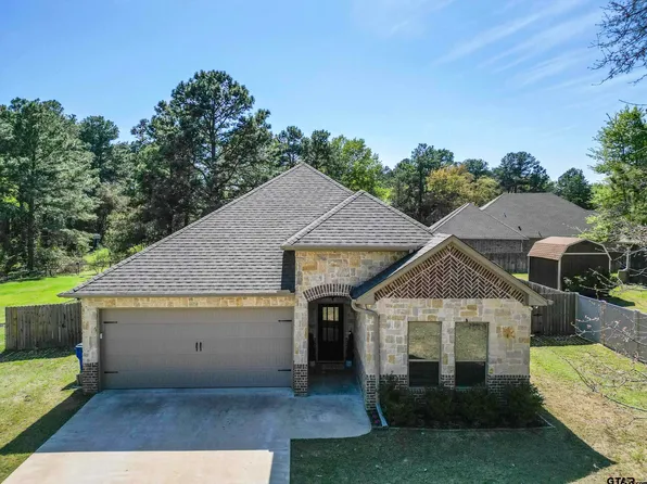 17583 Regal Row, Flint, TX 75762