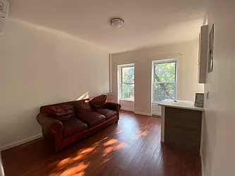 Rented by Premier Metro Realty Corp