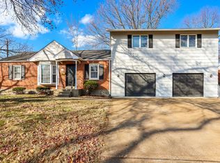 1 Saint Mark Dr, Florissant, MO 63031