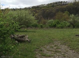 230 Leydig Ln, New Paris, PA 15554