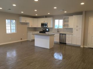 22101 Ingomar St, Canoga Park, CA 91304