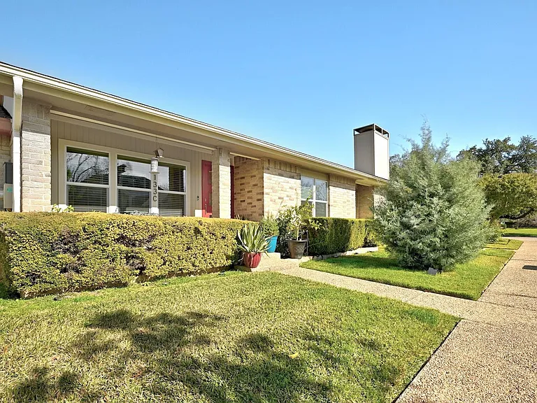 11133 Pinehurst Dr #C — Photo 27