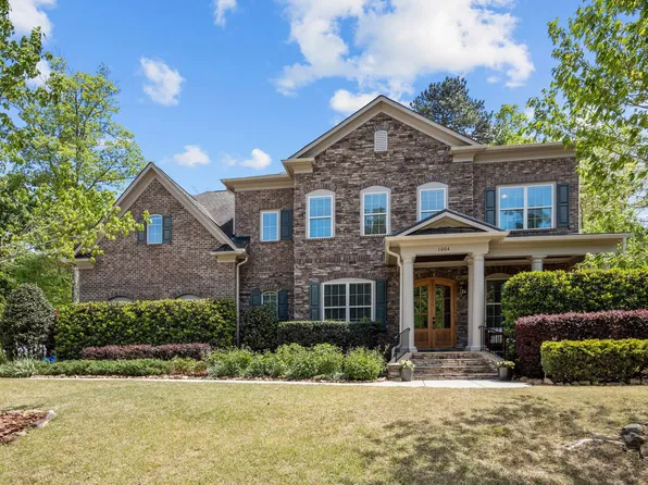 1004 Mocker Nut Ln, Chapel Hill, NC 27517