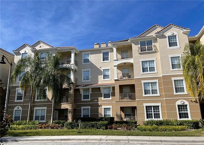 1st image of 5000 Cayview Ave Building 301-8