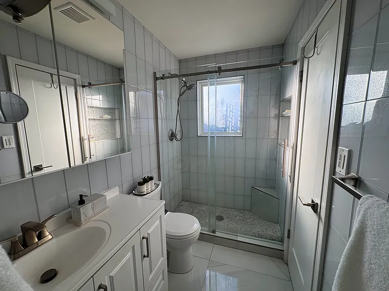 4204 N 38th St #7 — Photo 7