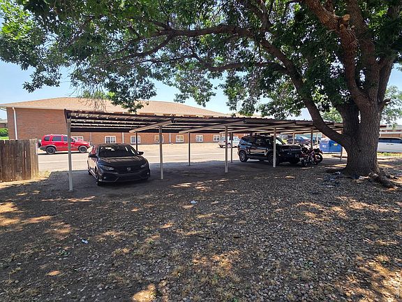 5th image of 2927 State Farm Rd