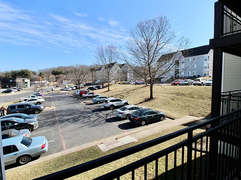 1340F Hunters Rd — Photo 42