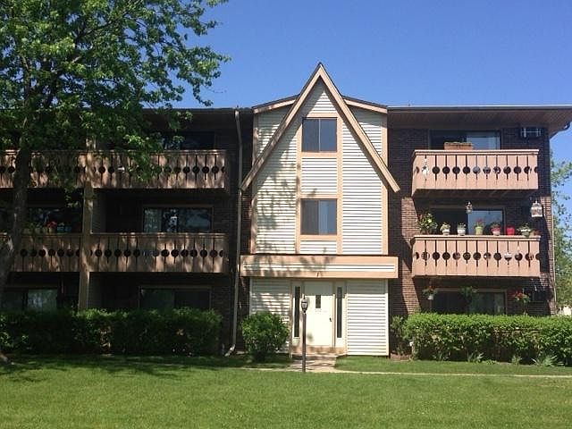 1st image of 1 Echo Ct APT 11