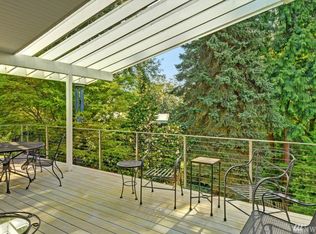 9219 SE 43rd St, Mercer Island, WA 98040