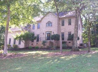 17 Rivers Run Way, Oak Ridge, TN 37830