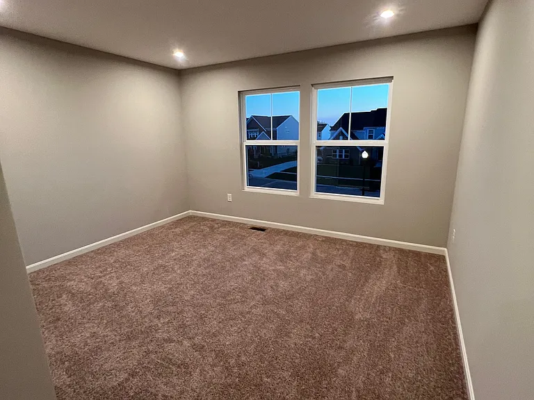 6976 Briarcliff Ct — Photo 8