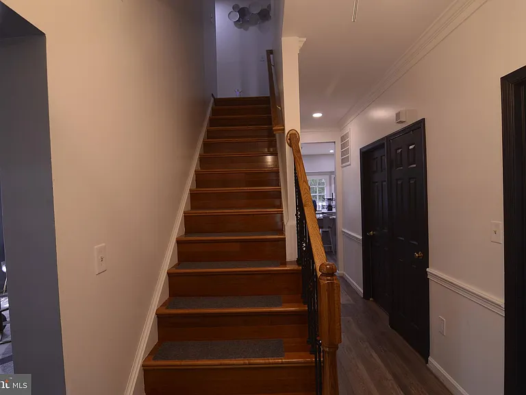 4904 Forest Creek Ct — Photo 18