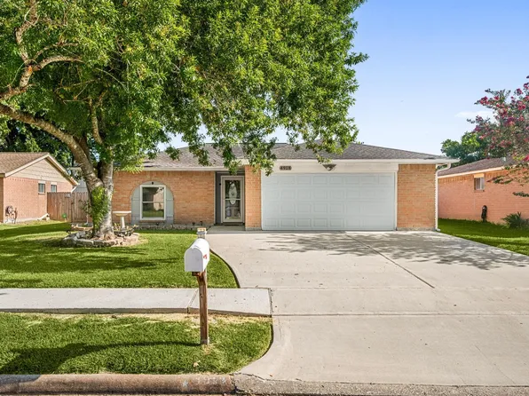 4918 Valley View Dr, La Porte, TX 77571