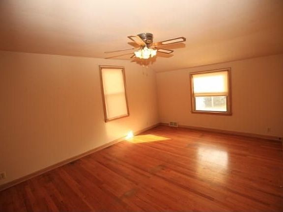 4th image of 5339 N Navajo Ave