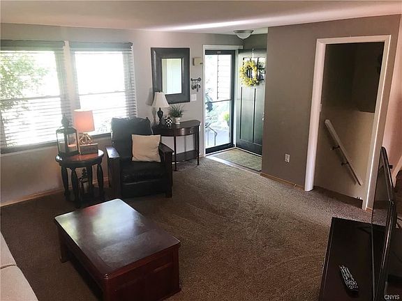 3rd image of 5926 Saffron Ct