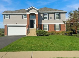 1040 Draper Rd, McHenry, IL 60050