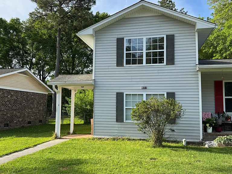 108 Roberta Dr #B — Photo 2