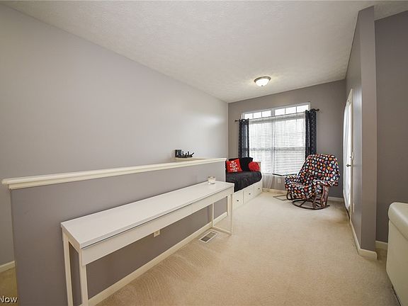 4th image of 1214 Chapman Ln Unit 8