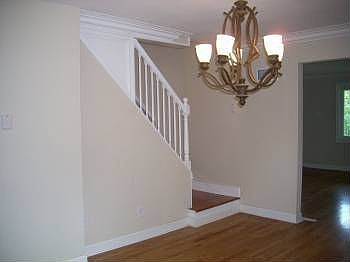 2nd image of 554 N Warson Rd