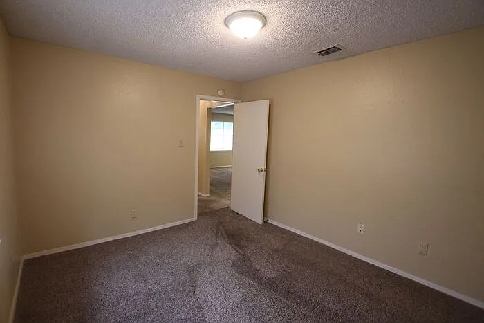 4508 Edinburgh Dr — Photo 9