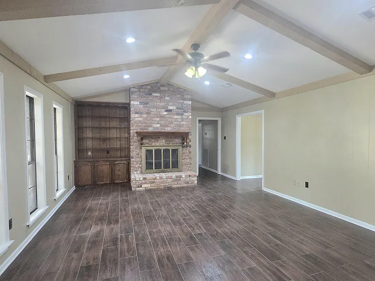 12119 Mallory Ave — Photo 8