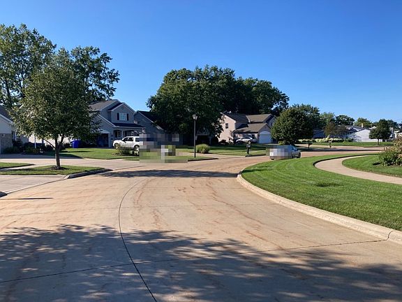 4th image of 18449 Dale Dr